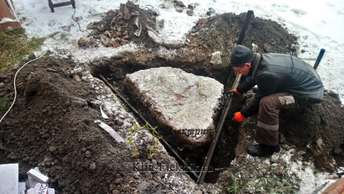 Металические уголки для заземления