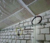 Прокладка кабеля в металло лотках